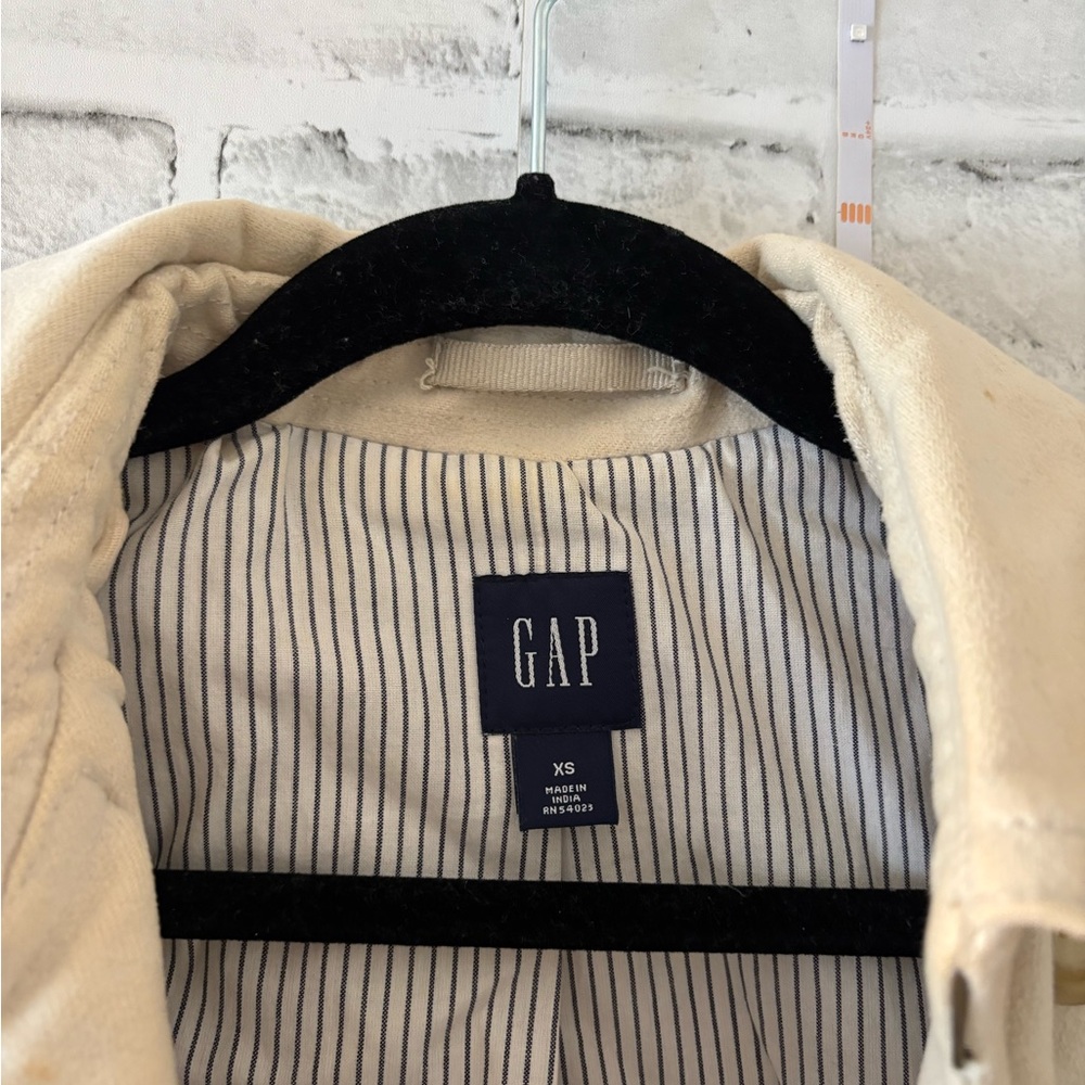 Gap Beige Double-Breasted Jacket - image 3